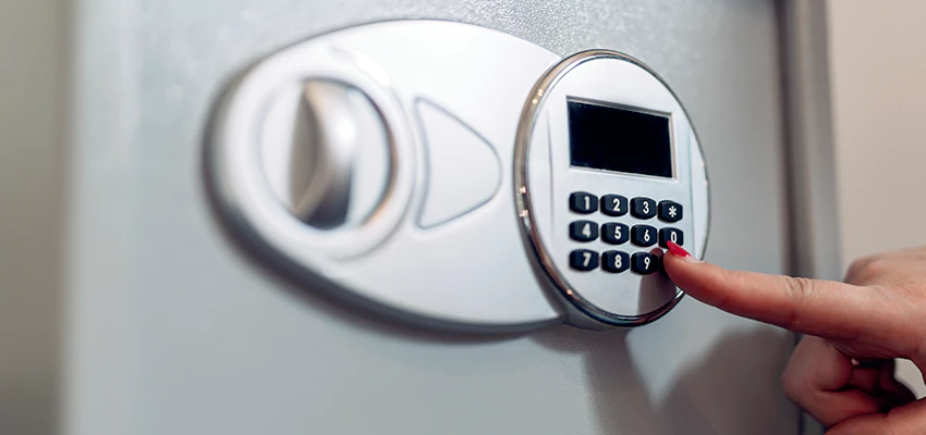 Jewelry Safe Cracking in Montclair, New Jersey