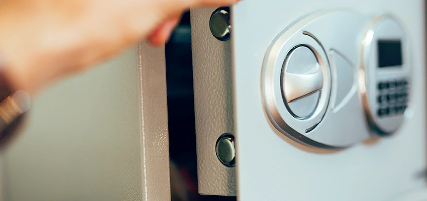Fingerprint Safe Openers in Montclair, NJ