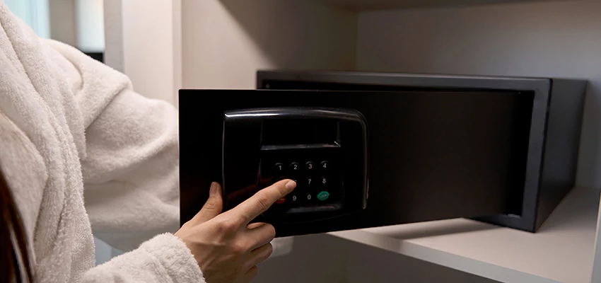 Safe Unlocking Service Company in Montclair, New Jersey