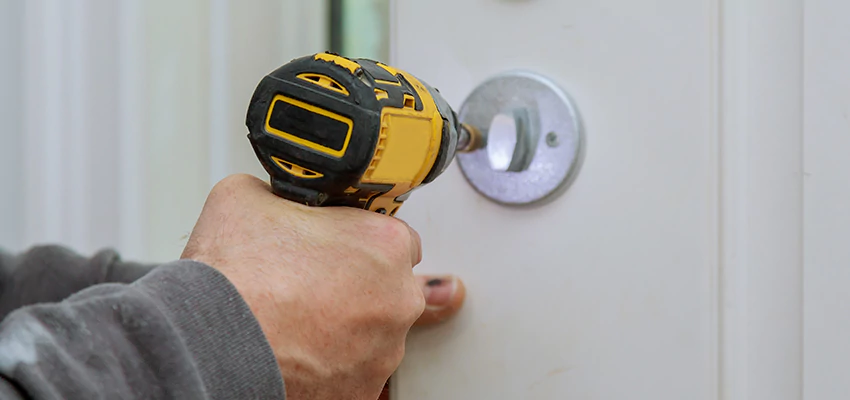 Street Locksmith For Smart Lock Repair in Montclair, NJ
